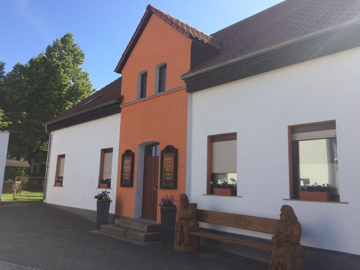 Pension Zum Alten Gasthaus Haensel Krauschwitz Εξωτερικό φωτογραφία