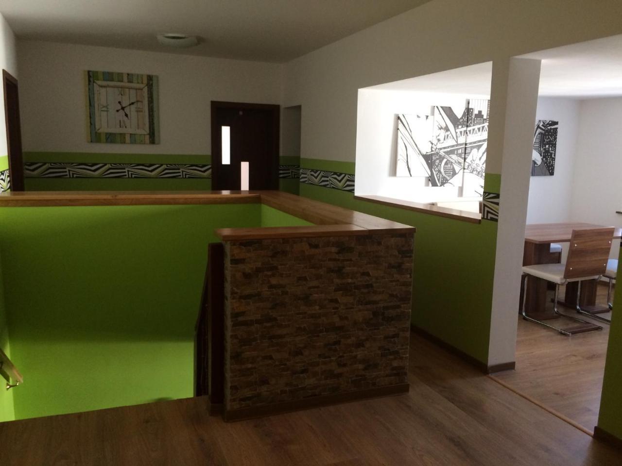 Pension Zum Alten Gasthaus Haensel Krauschwitz Εξωτερικό φωτογραφία